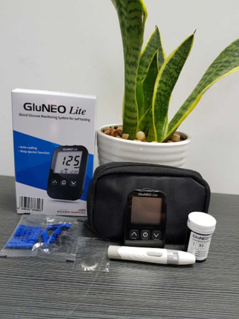 Giới thiệu máy đo đường huyết GluNEO Lite