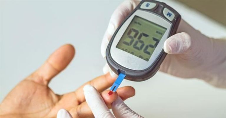Hướng dẫn cách sử dụng máy đo đường huyết chính xác nhất