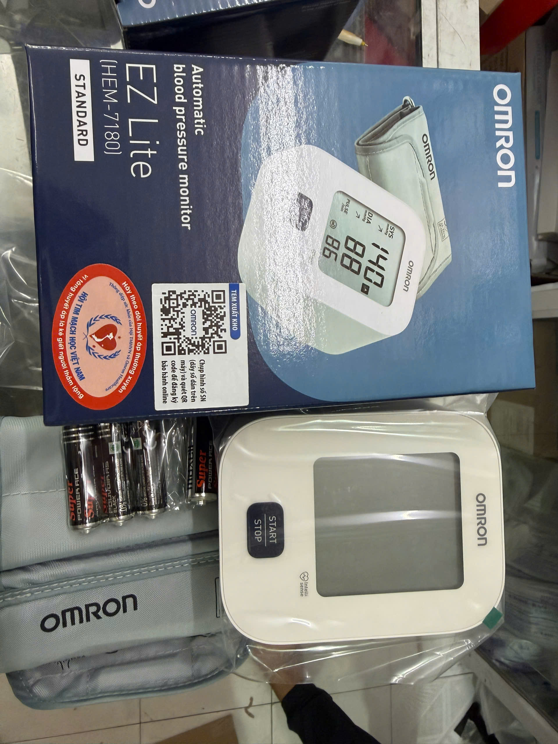 Máy đo huyết áp tự động Omron EZ Lite HEM-7180